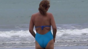 My wife's first masturbation on the beach